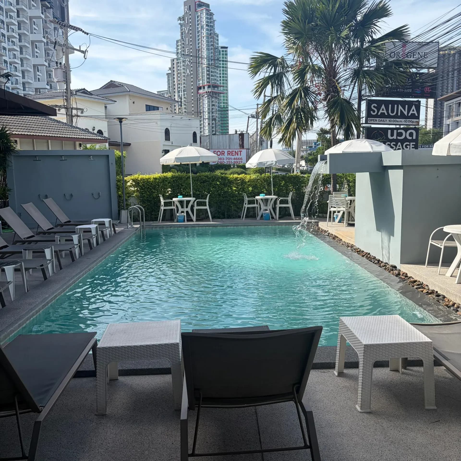 Swimming pool